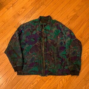 Vintage Distressed Floral Pattern Climate Zone Women’s Zip Up Bomber Jacket